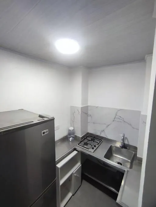 Maravilloso Aparta Estudio Laureles Apartment Medellin 0*,  Colombia